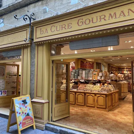 Upscale Townhouse In Centre * Pézenas